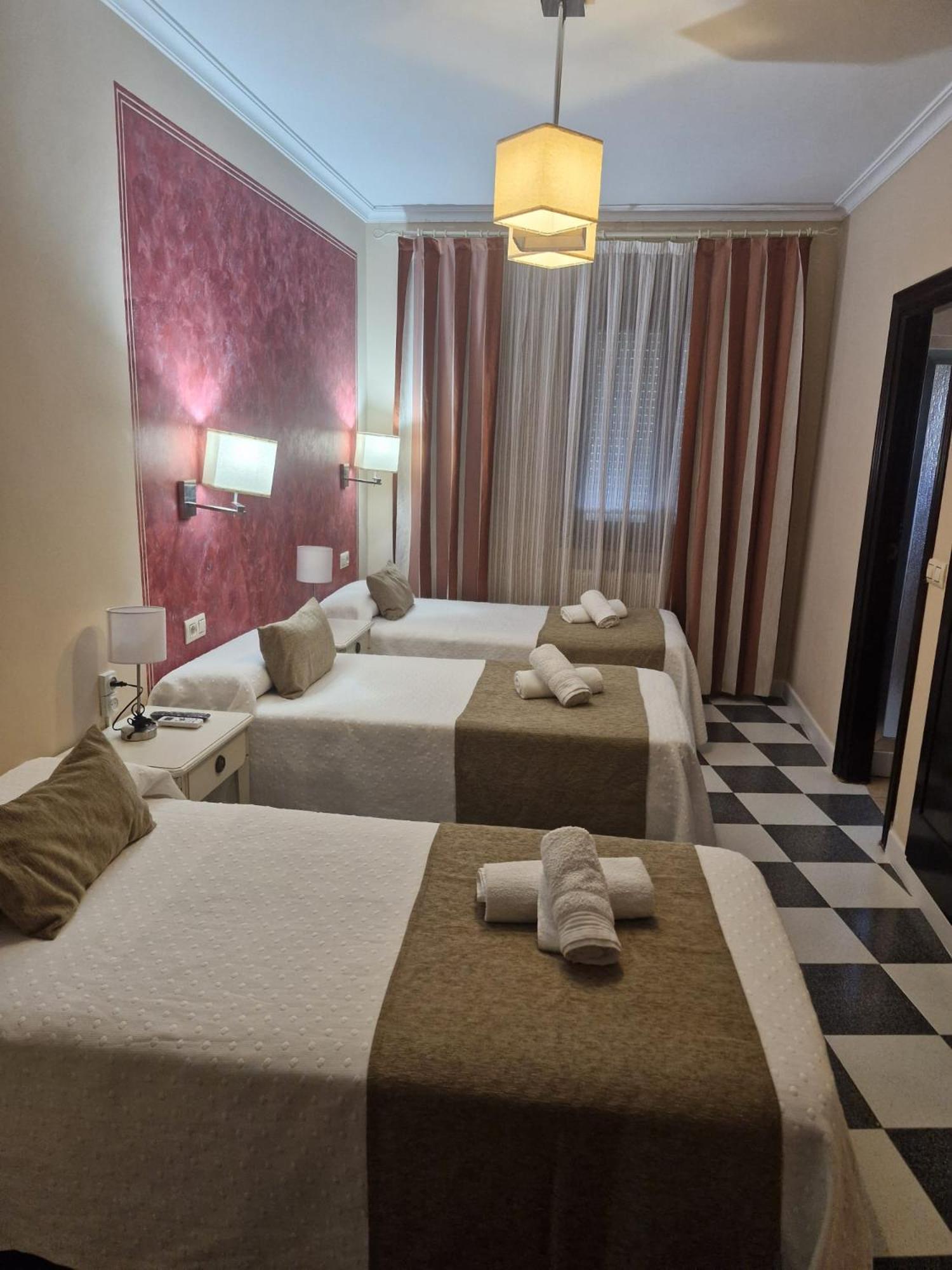 Hostal El Fogon De Felisa Herrera del Duque المظهر الخارجي الصورة
